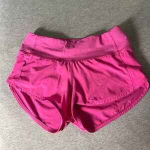 Lululemon Sonic Pink speed up shorts, 2.5 inch
